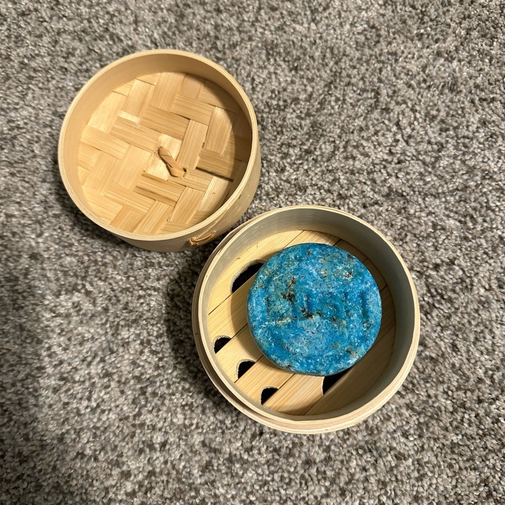 Lush | Shampoo Bar in Bamboo Container